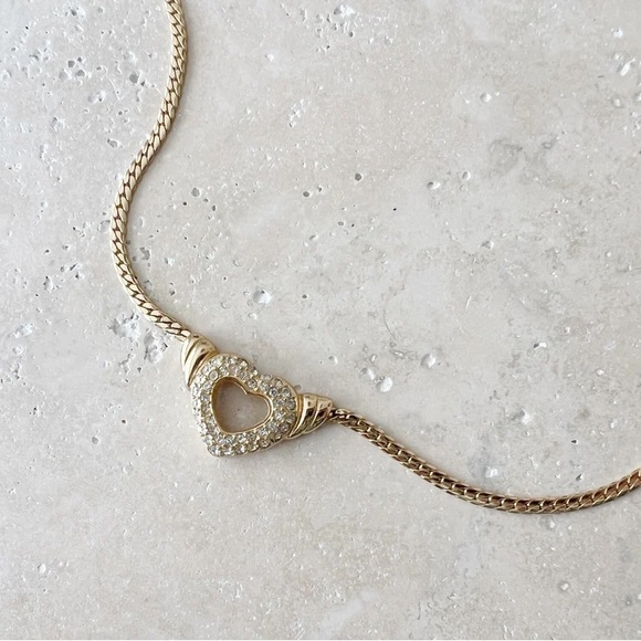 🤍 Vintage CHRISTIAN DIOR Heart Necklace - Picture 2 of 6